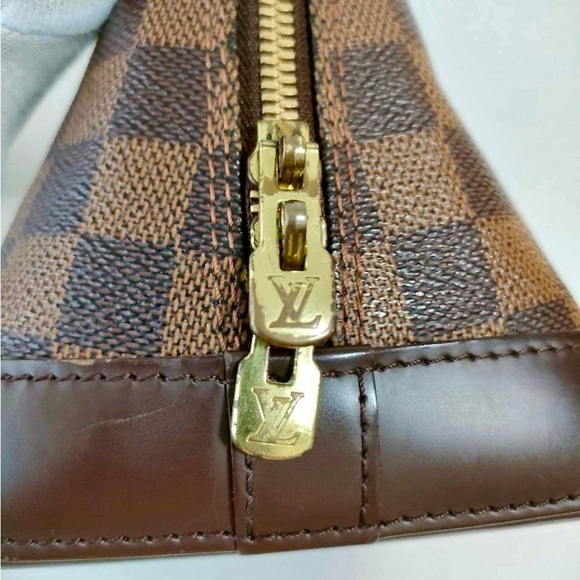 Louis Vuitton Damier Ebene Alma PM - Picture 7 of 15